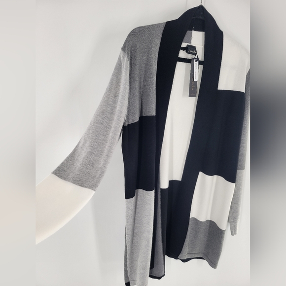 Aaeda womens open cardigan Size M Long Sleeve Black White Colorblock New - Picture 2 of 5